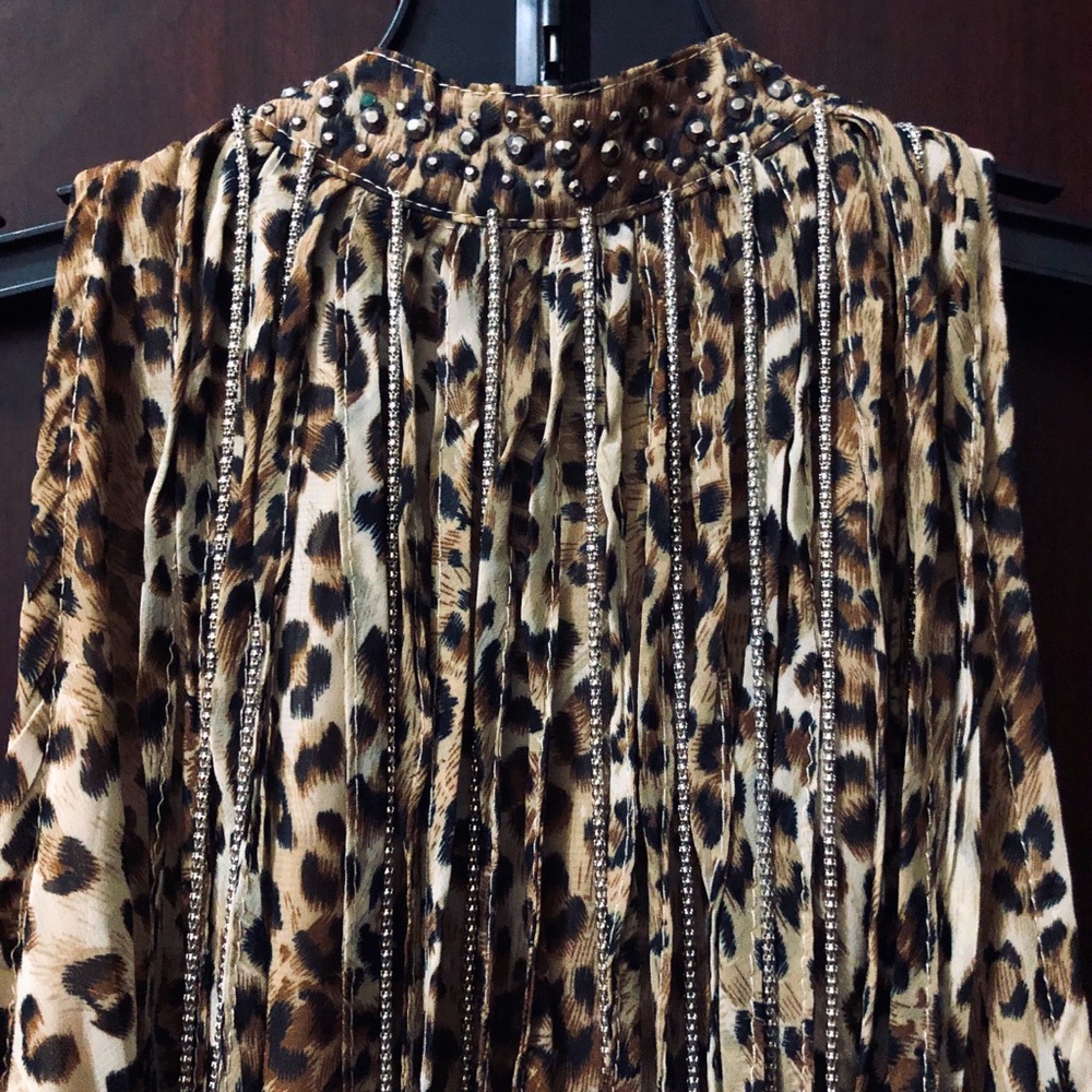 Leopard top with fringe and silver chains